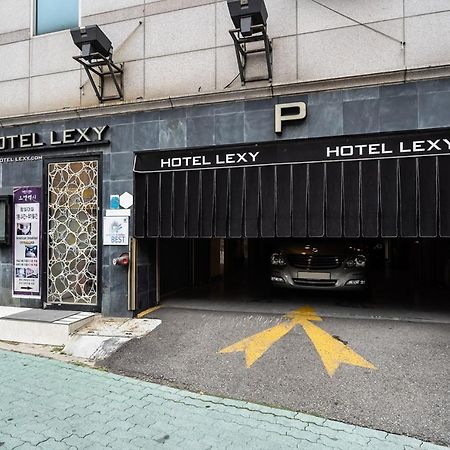 Guri Lexy Hotel Exterior photo