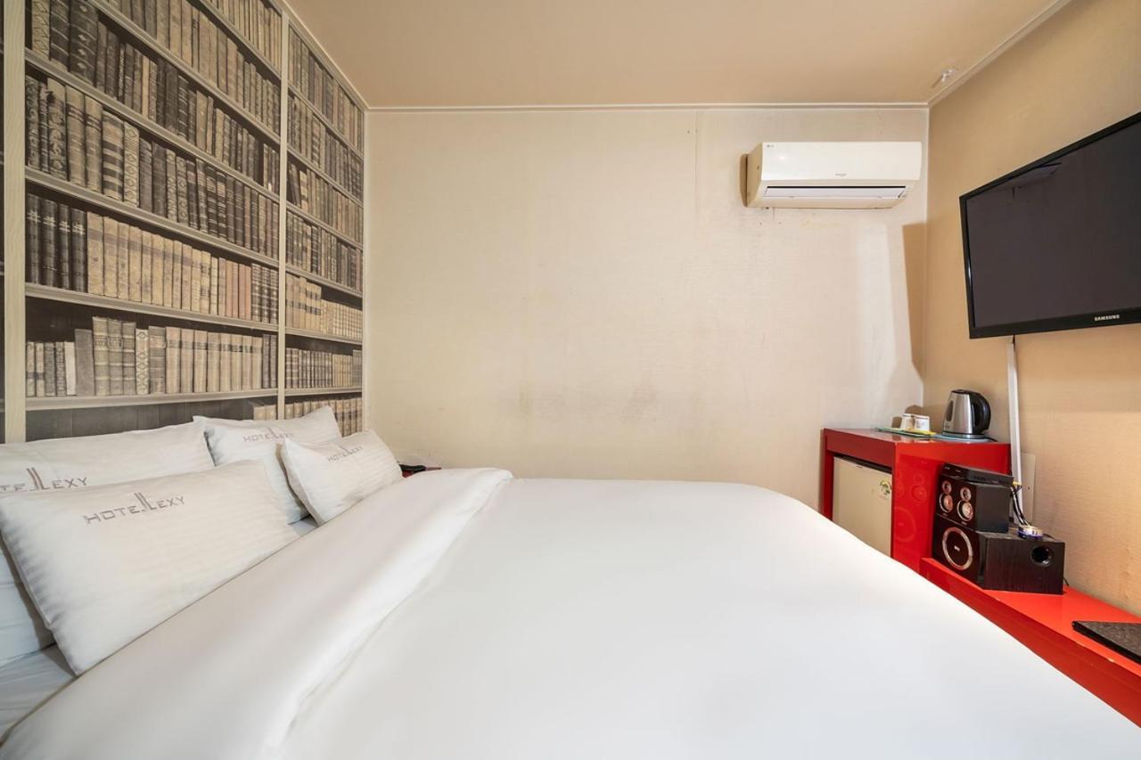 Guri Lexy Hotel Exterior photo